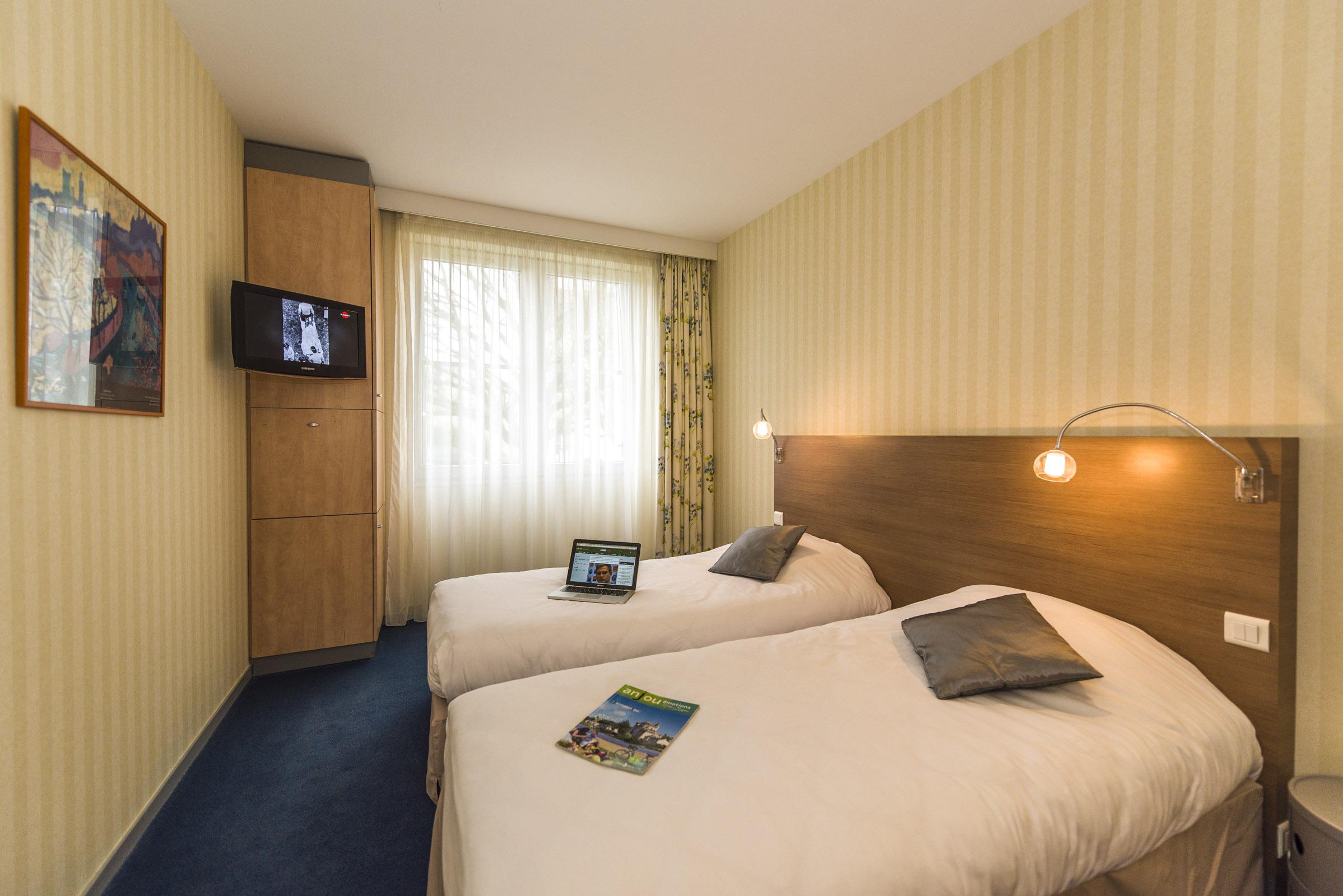 Hotel Mileade Le Domaine De La Blairie - Saumur Saint-Martin-de-la-Place Экстерьер фото