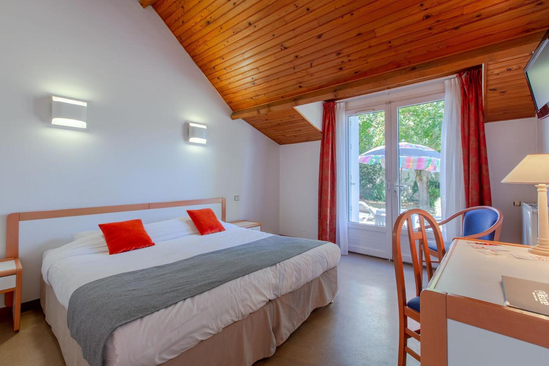 Hotel Mileade Le Domaine De La Blairie - Saumur Saint-Martin-de-la-Place Экстерьер фото