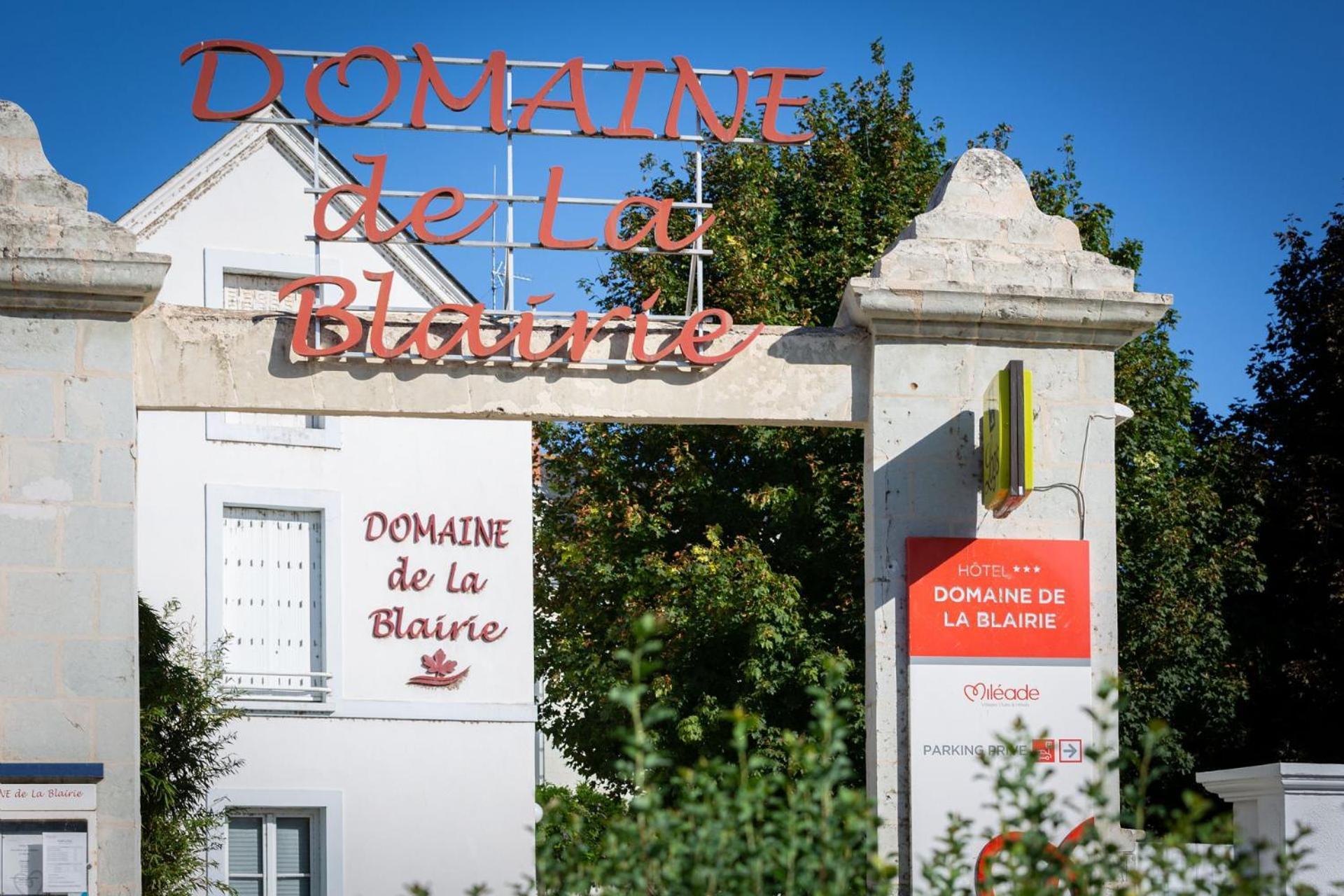 Hotel Mileade Le Domaine De La Blairie - Saumur Saint-Martin-de-la-Place Экстерьер фото