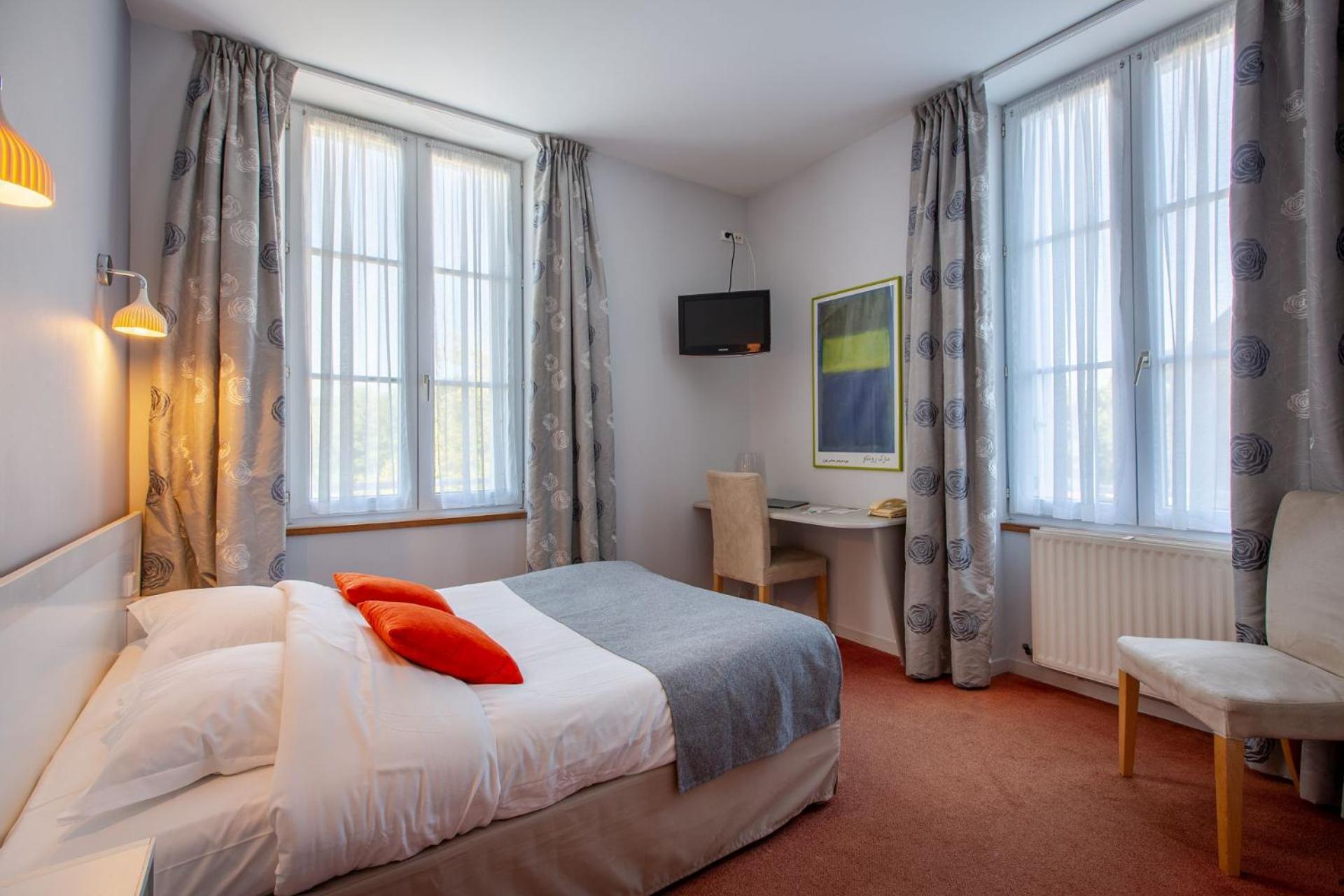 Hotel Mileade Le Domaine De La Blairie - Saumur Saint-Martin-de-la-Place Экстерьер фото